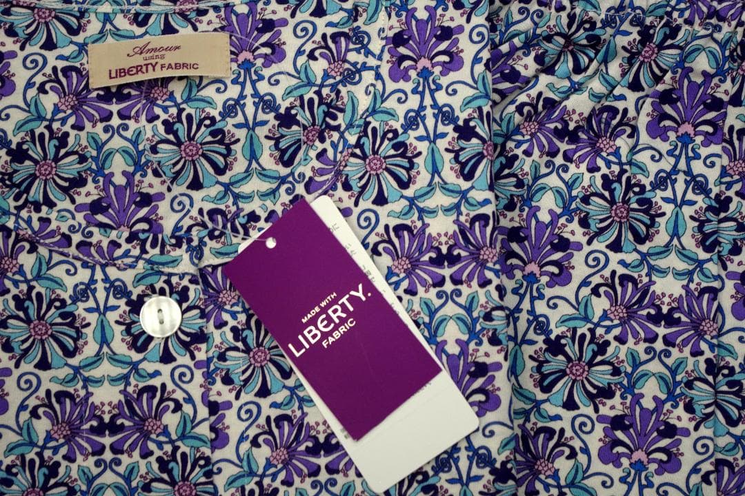 【新品】リバティ LIBERTY fabric　春秋物パジャマ（L)B15日本製