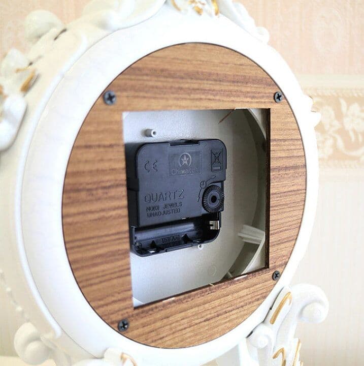 輸入雑貨　プリンセス　ヨーロピアン　姫系　テーブルクロック置時計　回転オブジェ付