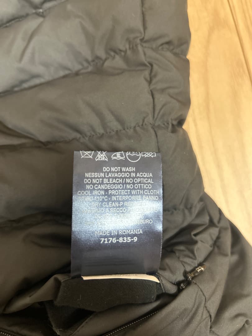 ヘルノダウンベスト