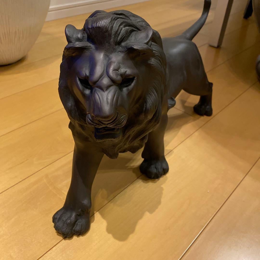 【ブロンズ像（ライオン）】インテリア　オブジェ　迫力、存在感　高品位