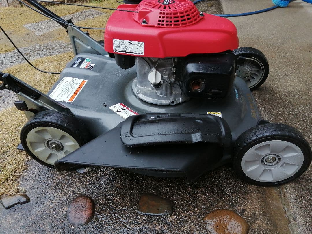 ホンダ芝刈機　HRS536