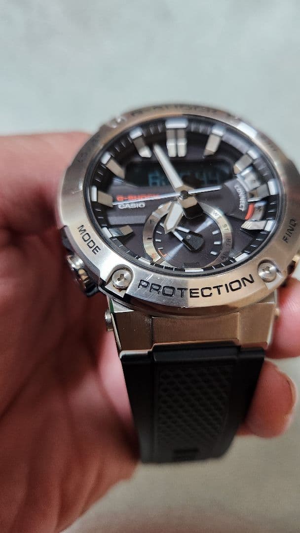 G-SHOCK GST -B200 シルバー/ブラック