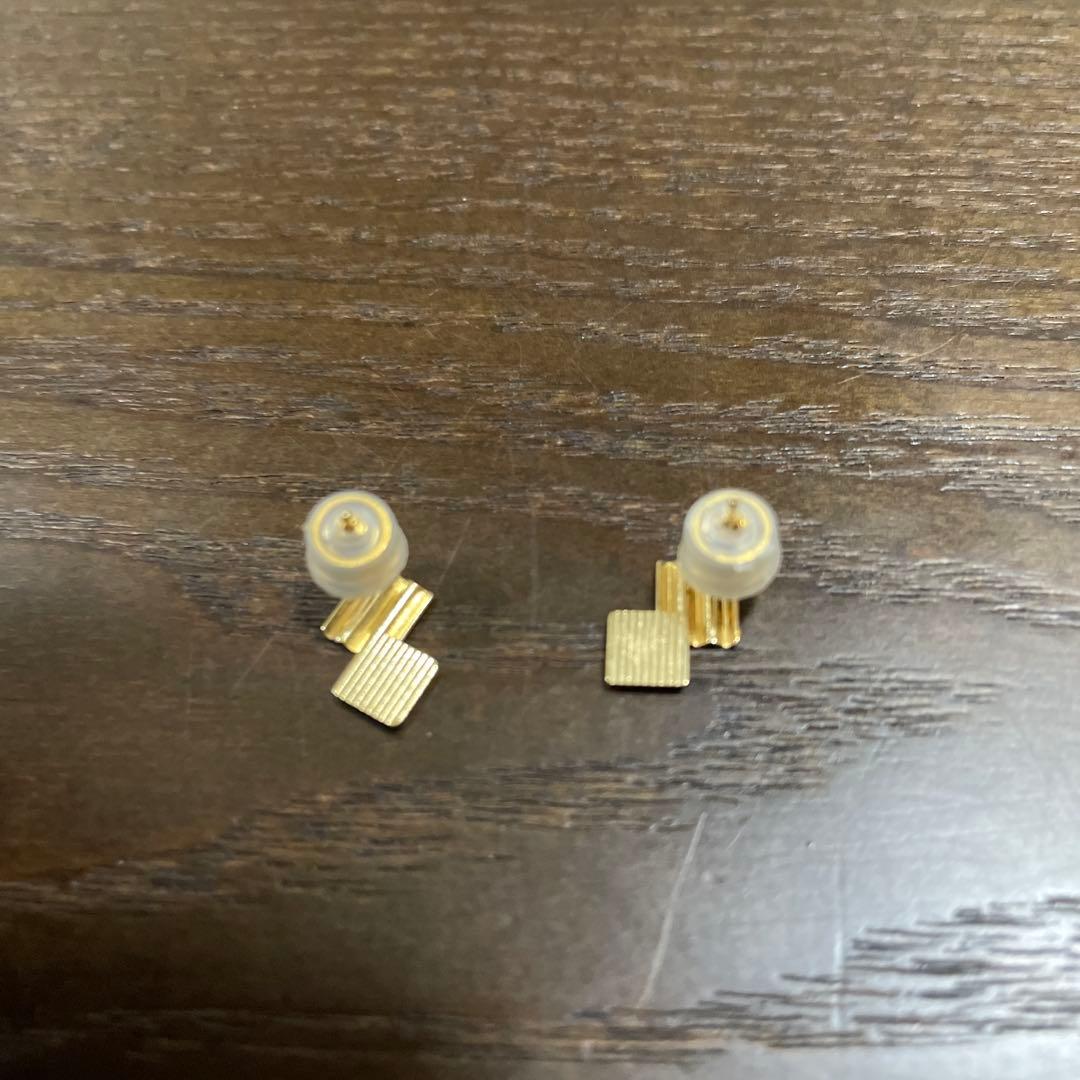 K18 ピアス　新品同様美品