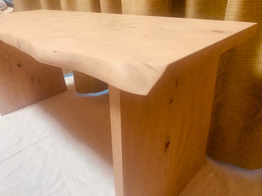 ✨無垢材・白木の美しさ【MUKU】限定製作②イヌマキサイドテーブル、TVボード✨