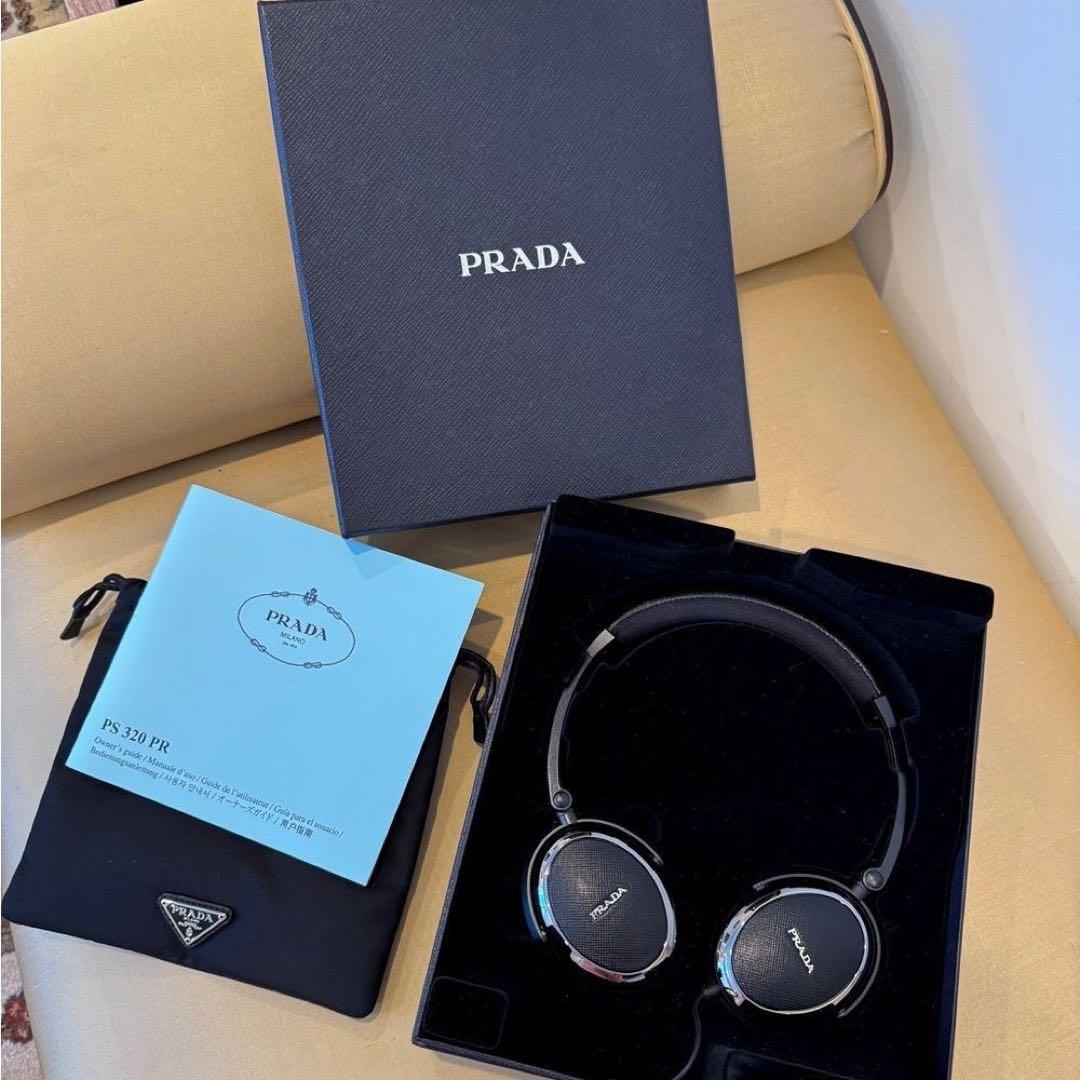 新品未使用 PRADA ポーチ 巾着 小物入れ ロゴ プレート