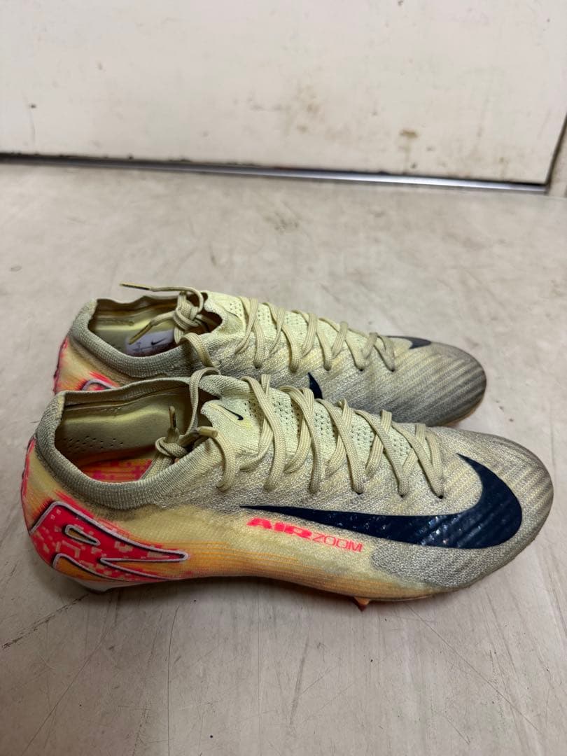 サッカーシューズ