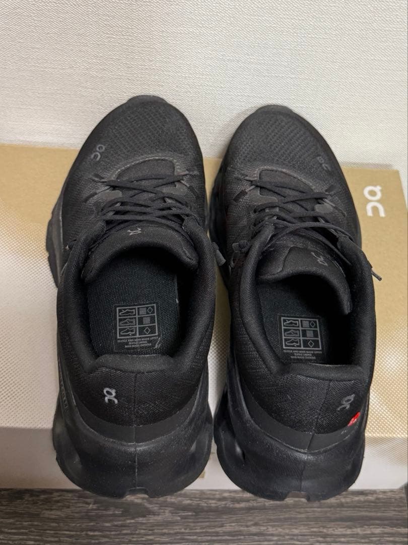 【美品】on Cloudtilt 22.5cm ブラック