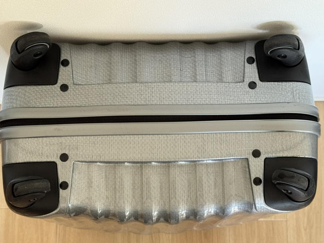 サムソナイト コスモライト スピナー 74cm シルバー スーツケース 88L