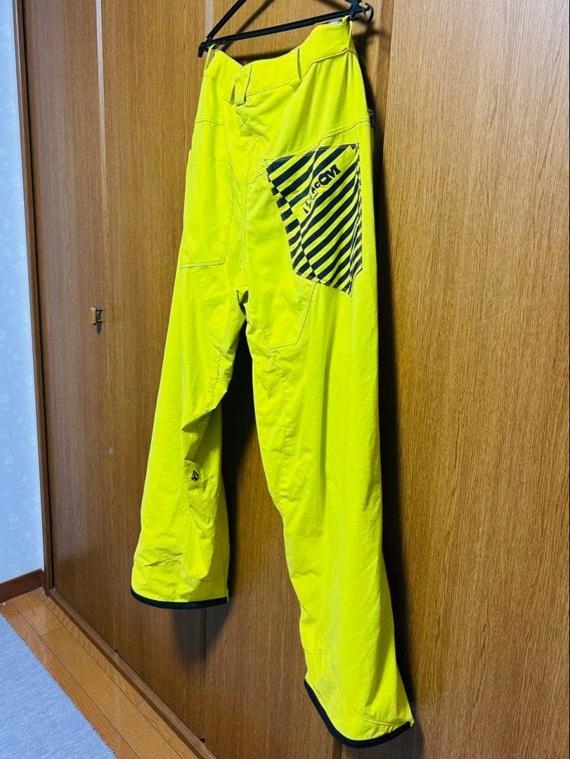 ✨スノボウェア✨メンズ　上下　セット　アナログ ＋ ボルコム バートン