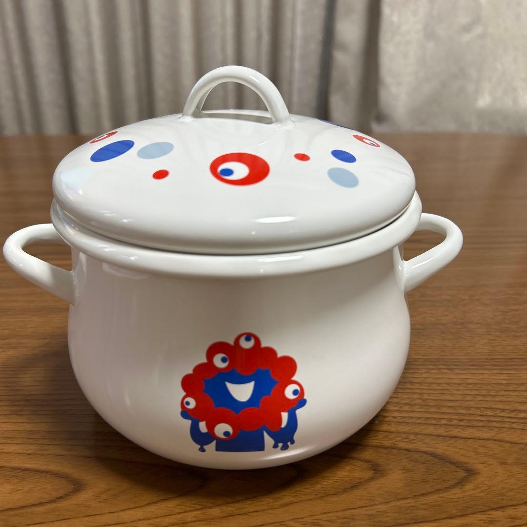 ミャクミャク　ホーロー鍋　両手鍋