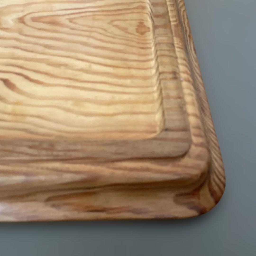 「時を纏う、肥松の角盆。」　　　　　　一献が特別になる盆　日常使いの盆