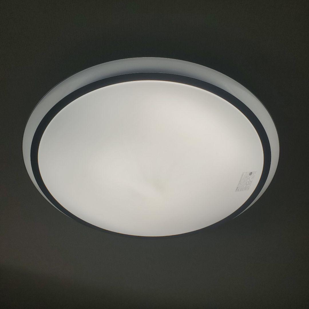 【美品】TOSHIBA LEDシーリングライト 14畳 直径63cm リモコン付