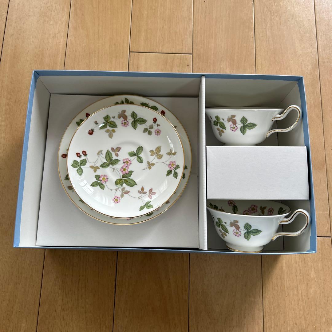 【新品、箱付】ウェッジウッド　ワイルドストロベリー　ハニーセット(トリオ)