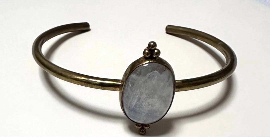 mau jewelry/ムーンストーン オープンバングル