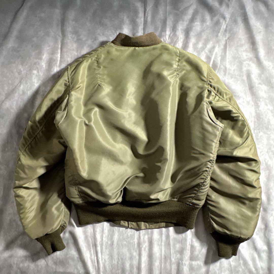 バズリクソンズ　B-15B（MOD.） フライトジャケット　KHAKI 復刻
