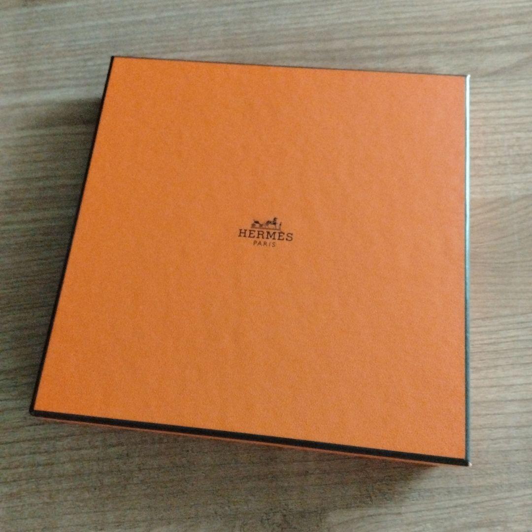 HERMES♦︎大判シルクスカーフ♦︎カレ90