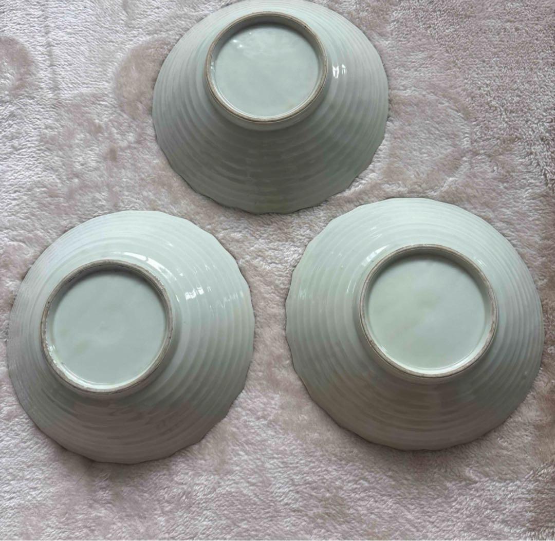 渦巻き模様の白い陶器皿 3枚セット