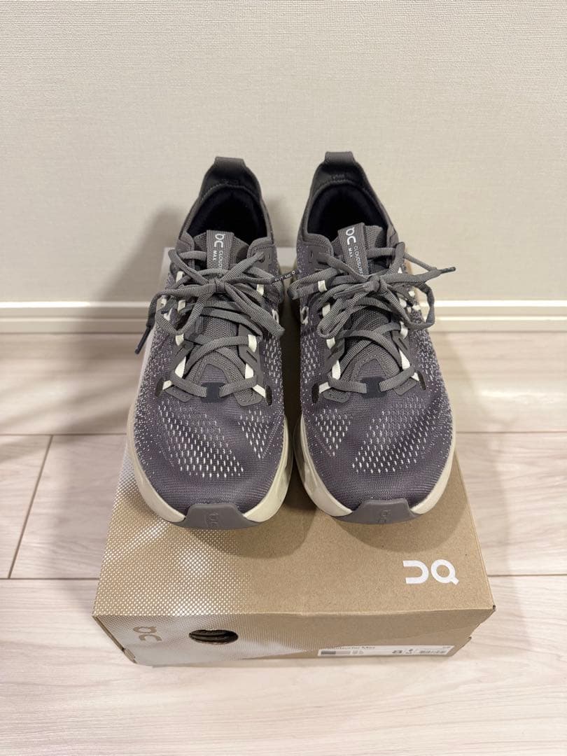 t*i様 On Cloudsurfer Max Asphalt/Ice US8