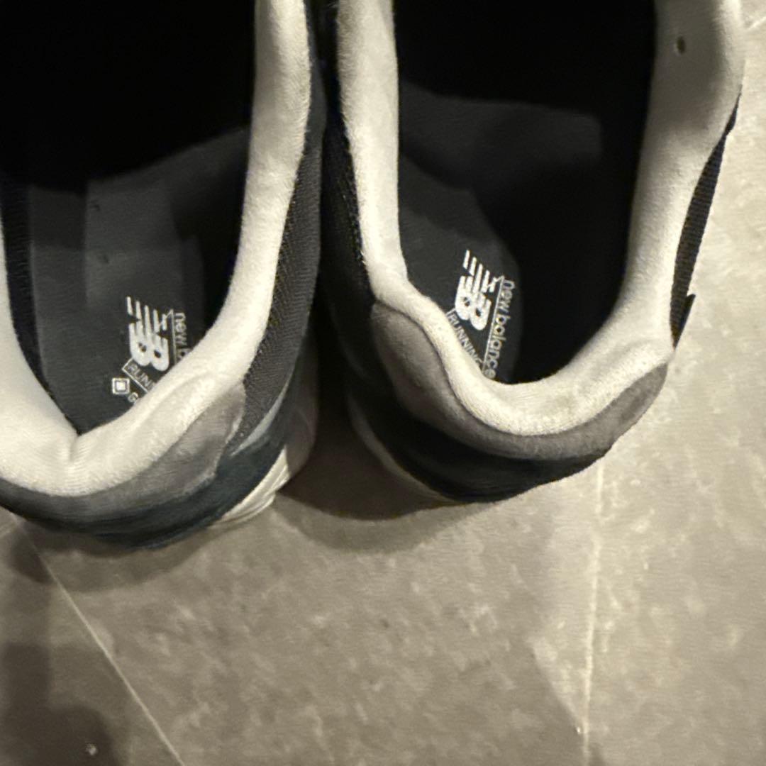 ぷーぷー New Balance M2002Rブラック/グレー スニーカー