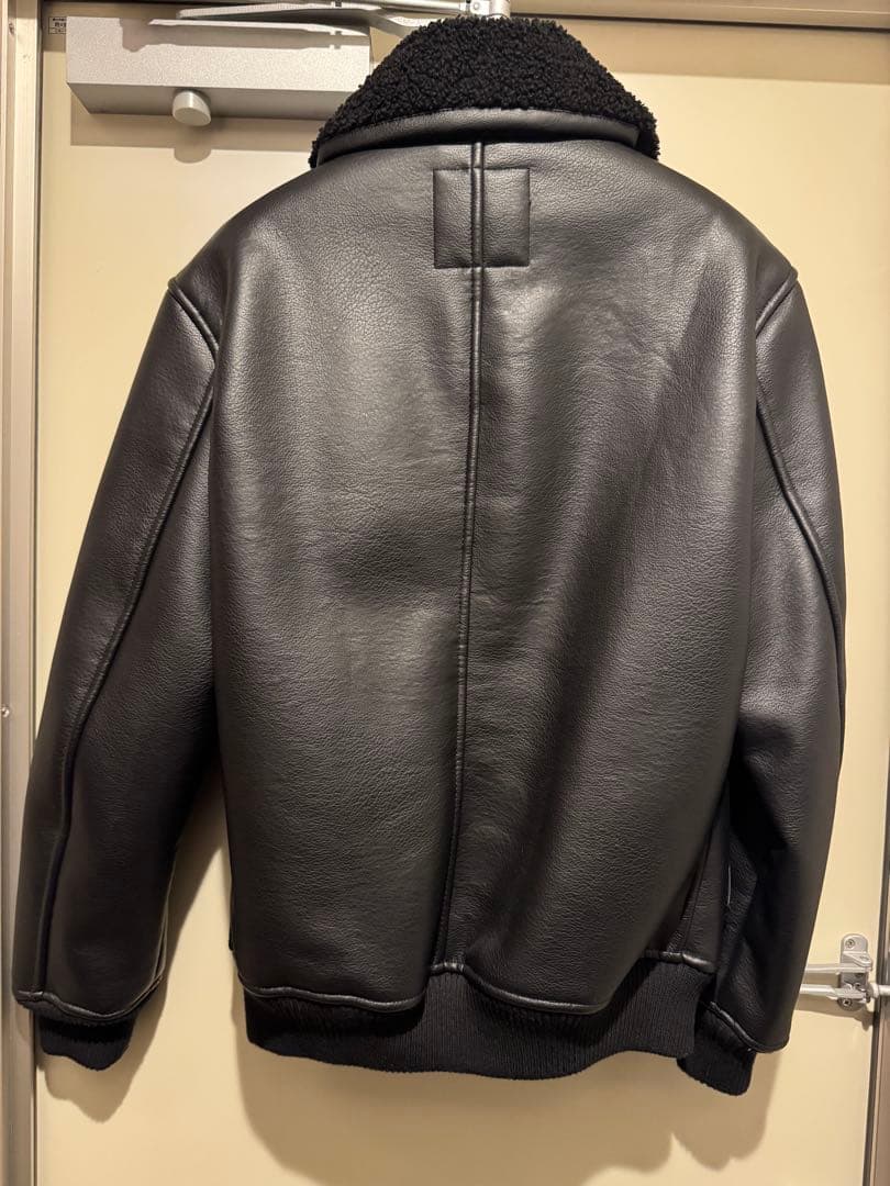 ZARA ブラックレザージャケット シェルパ襟付き