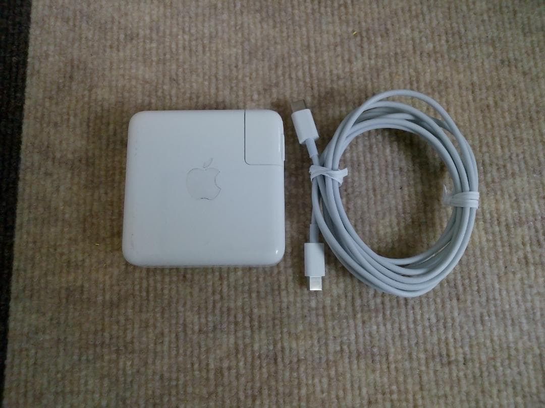 MacBook Pro 2018 A1989 i7 13㌅ バッテリー良好