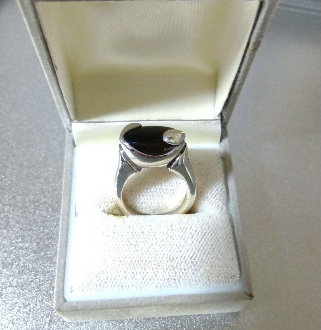 個性的なスモーキークォーツのシルバーリング