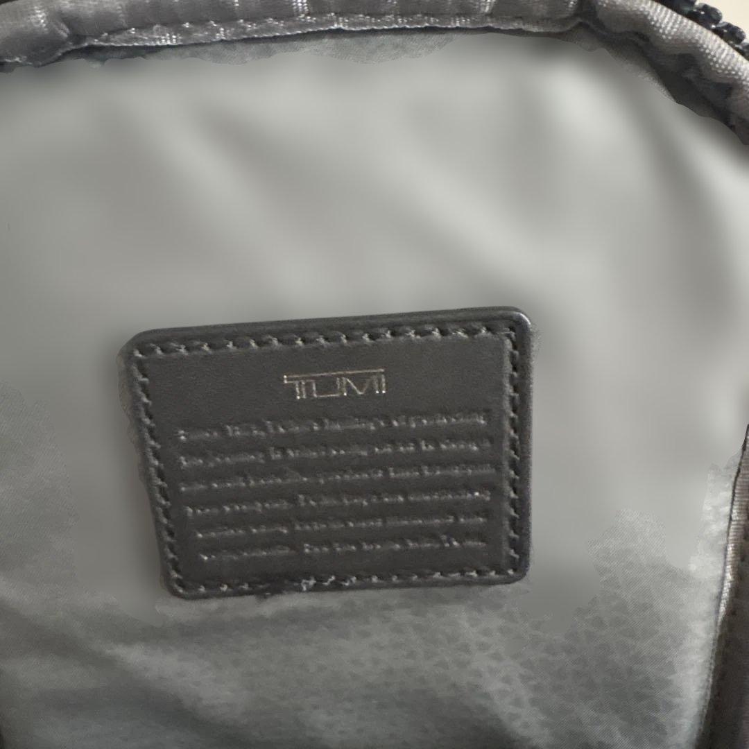 tumi トゥミ　TAHOE ボーズマン ボディバッグ　美品