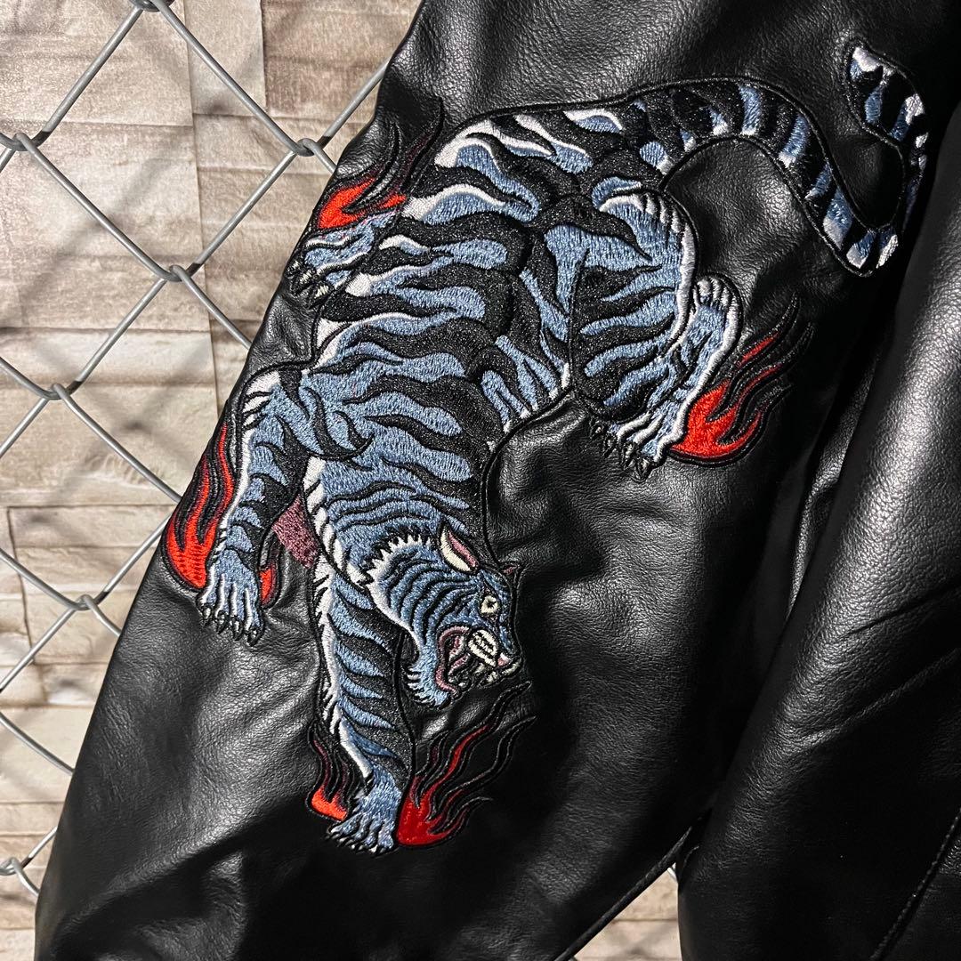 【値下交渉歓迎】チュウカタベタイ　タイガー　レザージャケット　Lサイズ　美品