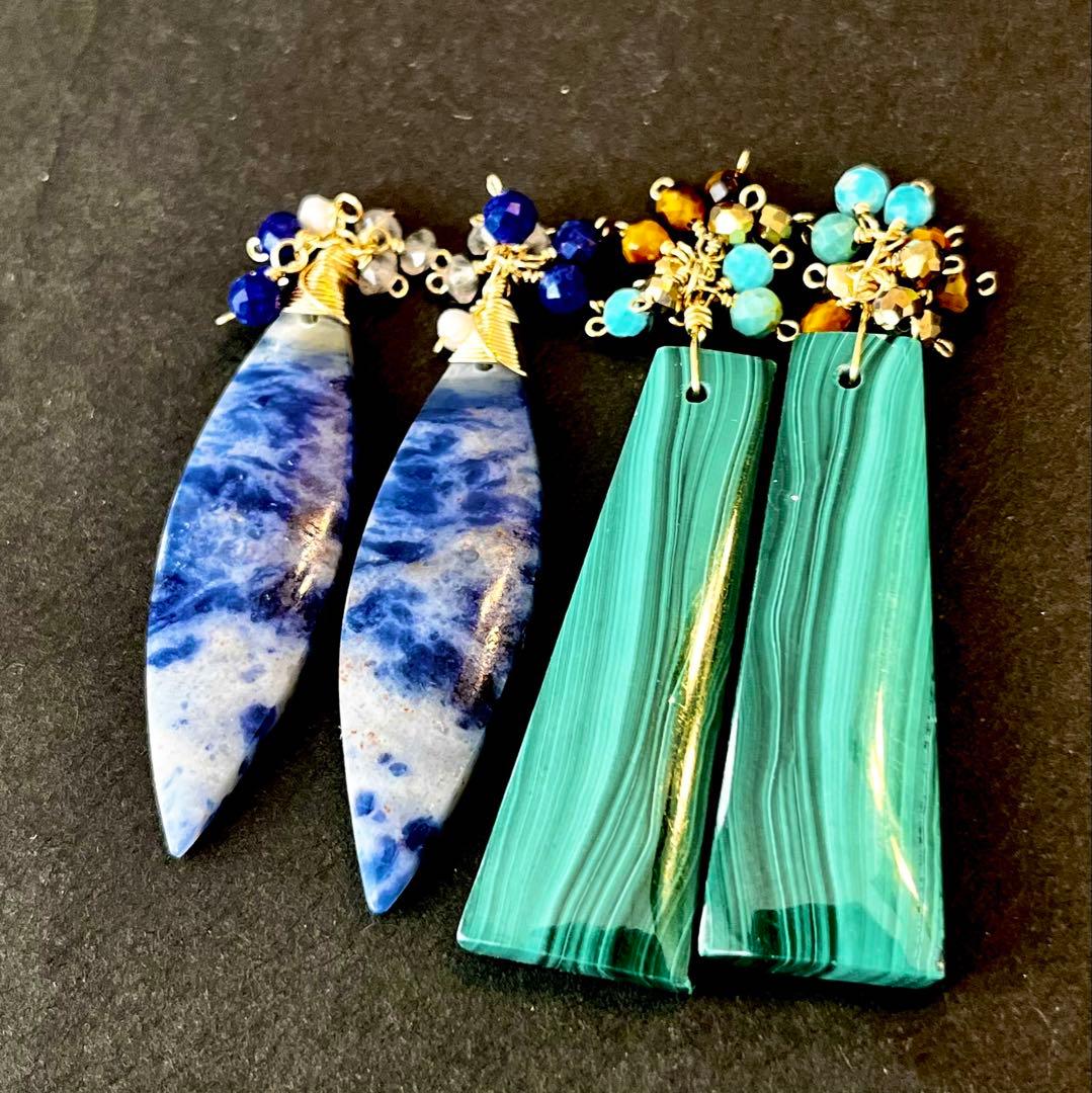 14kgfマラカイトのロングピアスです