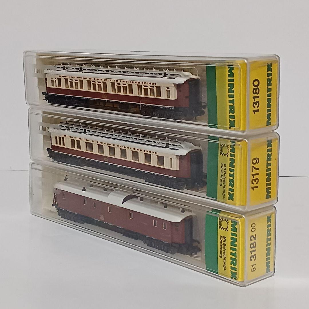 ミニトリックス Nゲージ ワゴン・リ 客車３両(食堂、寝台、荷物)