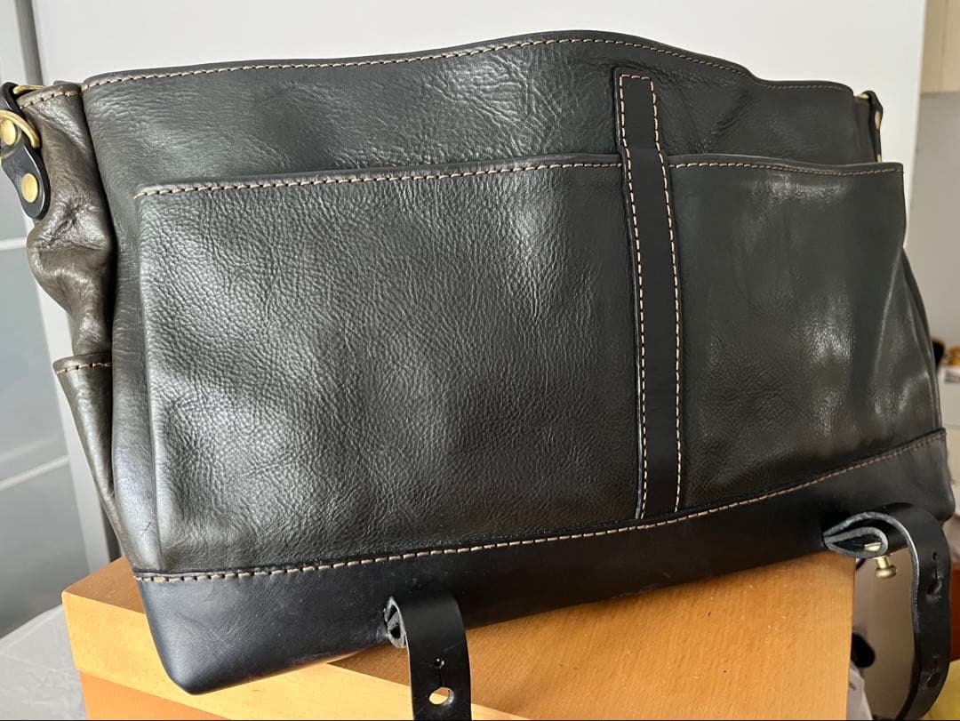 HERZ ヘルツ メッセンジャーバッグ Lサイズ