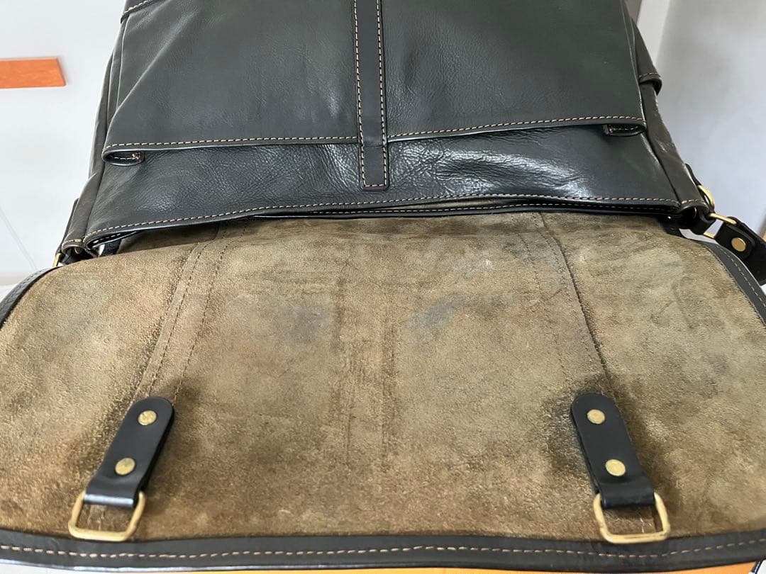 HERZ ヘルツ メッセンジャーバッグ Lサイズ