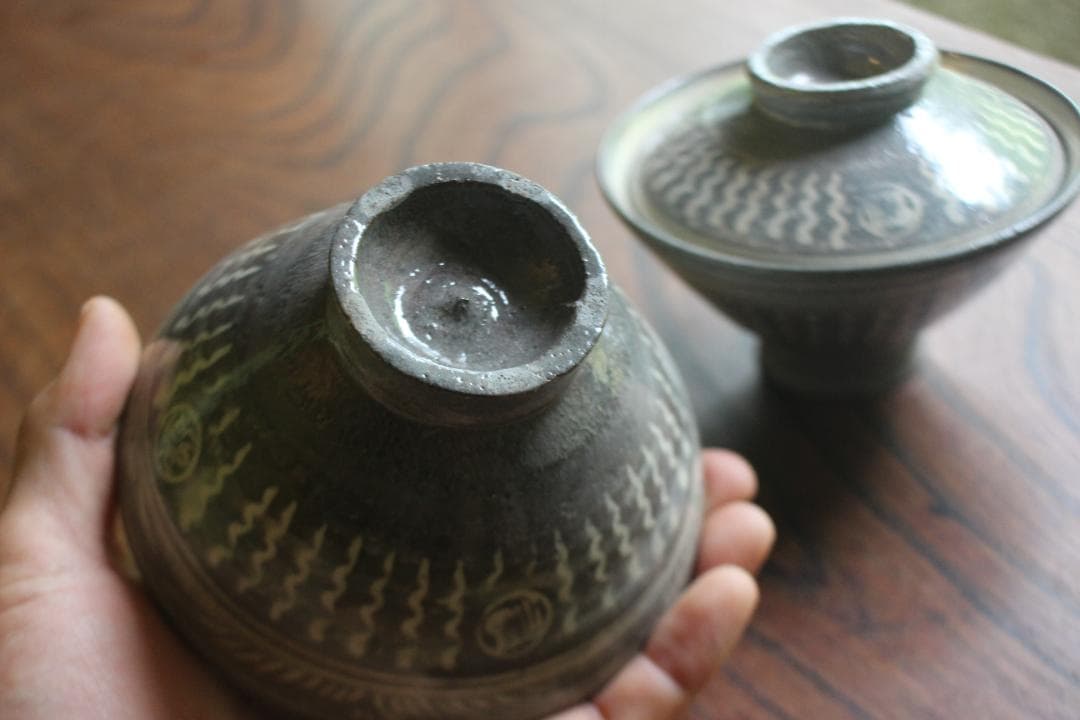 デッドストック！風情ある象嵌文様の映える三島手碗2点（検伊万里九谷お茶碗
