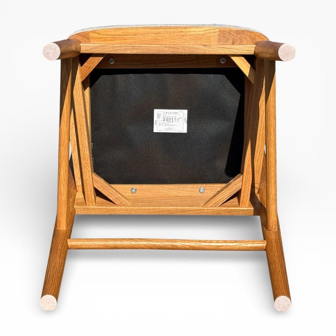 ②UNICO SOLK チェア ライトグレー オーク材