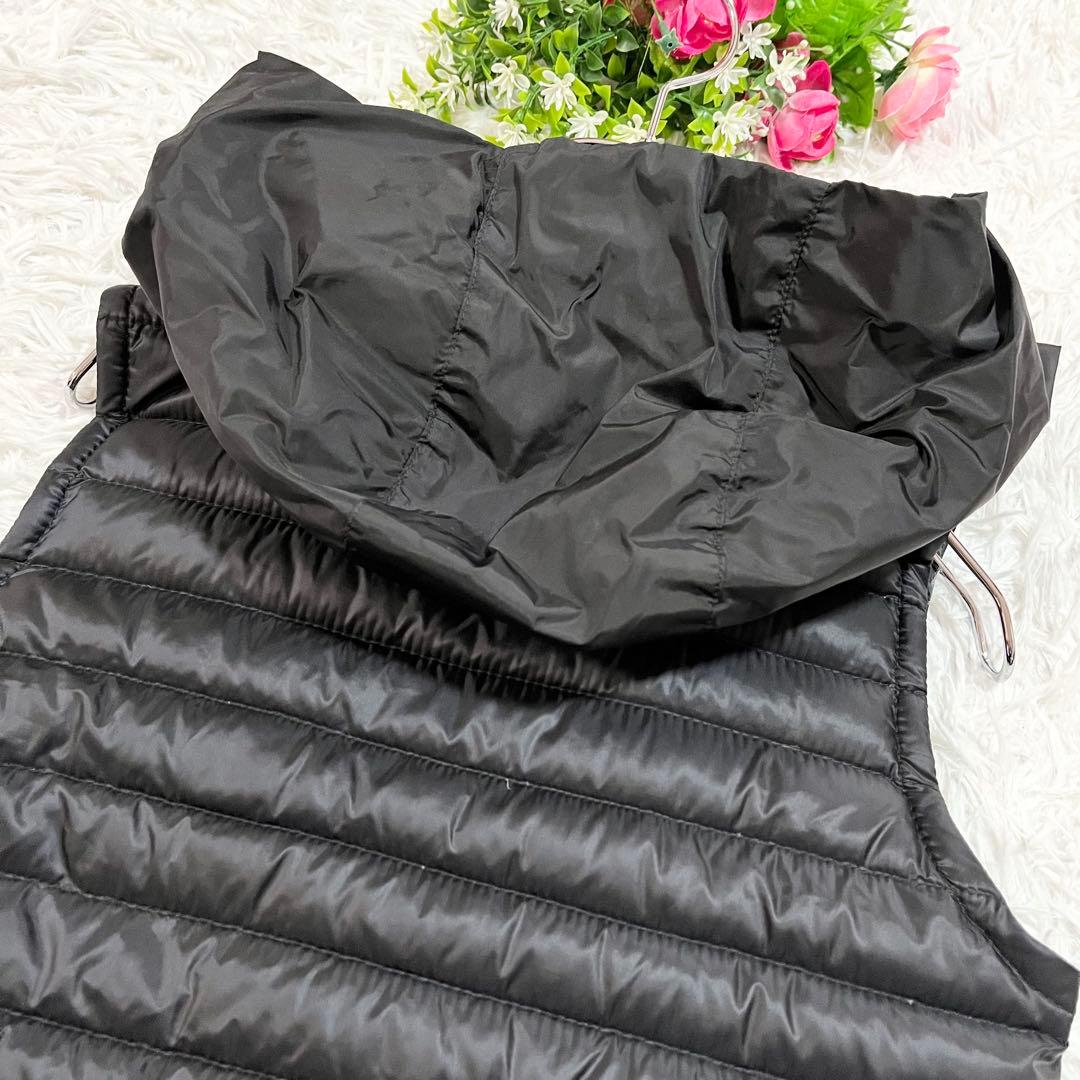 美品　MONCLER LUCILA ダウンベスト　フリル　ブラック　0
