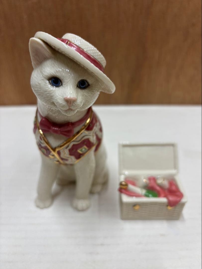 レノックス( 猫 ) Parvuneh Picnic