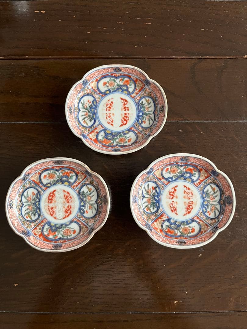 最上手　希少　古伊万里　江戸中期享保〜宝暦年間　豆皿　三枚揃　木瓜形　蝶菊水仙