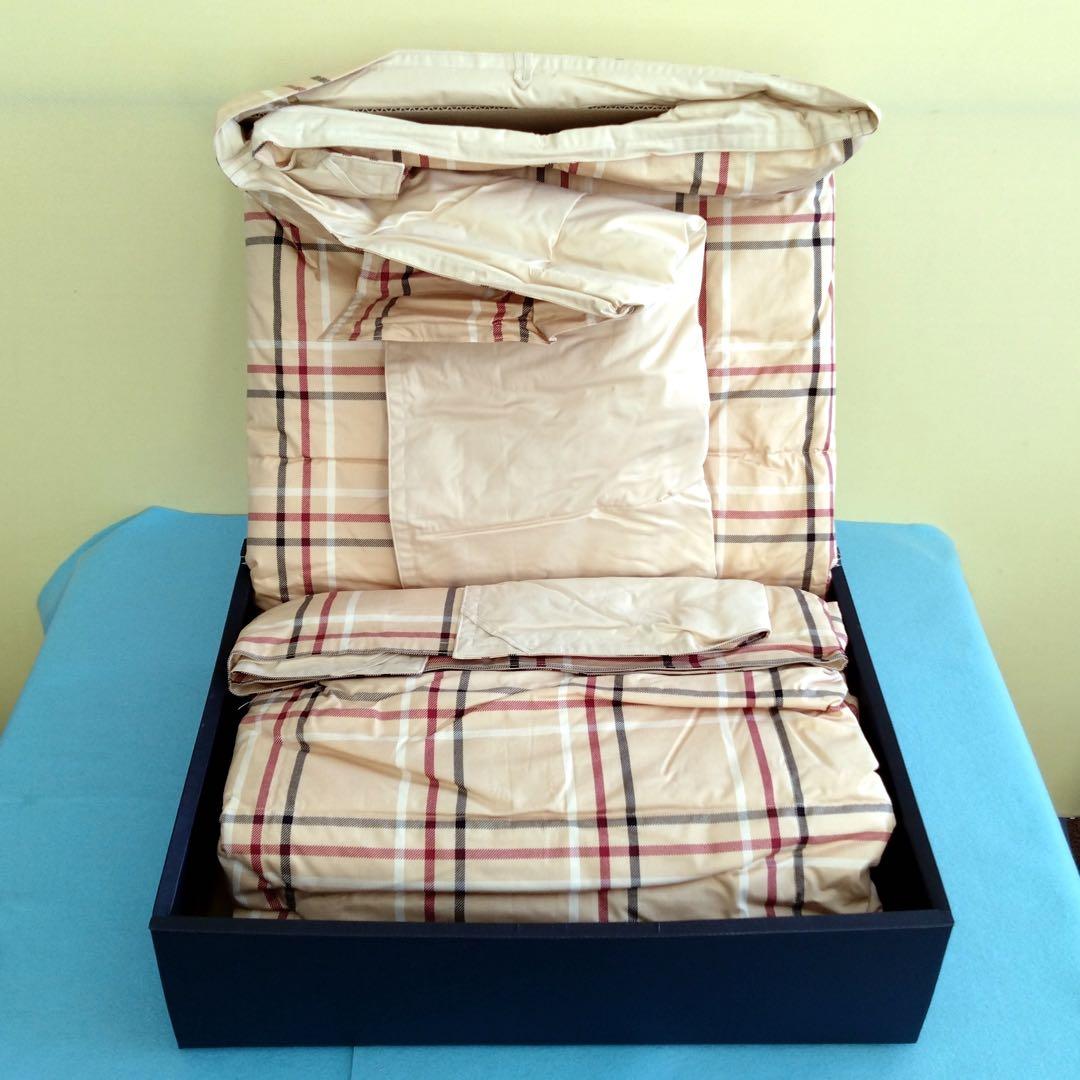 バーバリー 羽毛肌掛けふとん ノバチェック ロゴ刺繍 箱付き【未使用品】