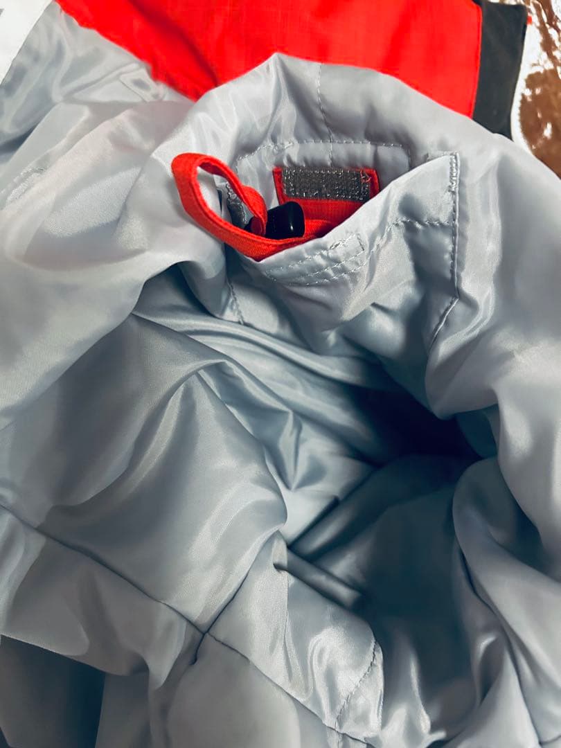 【美品/クリーニング済】デサントMove Sport 子ども用スキーウェア