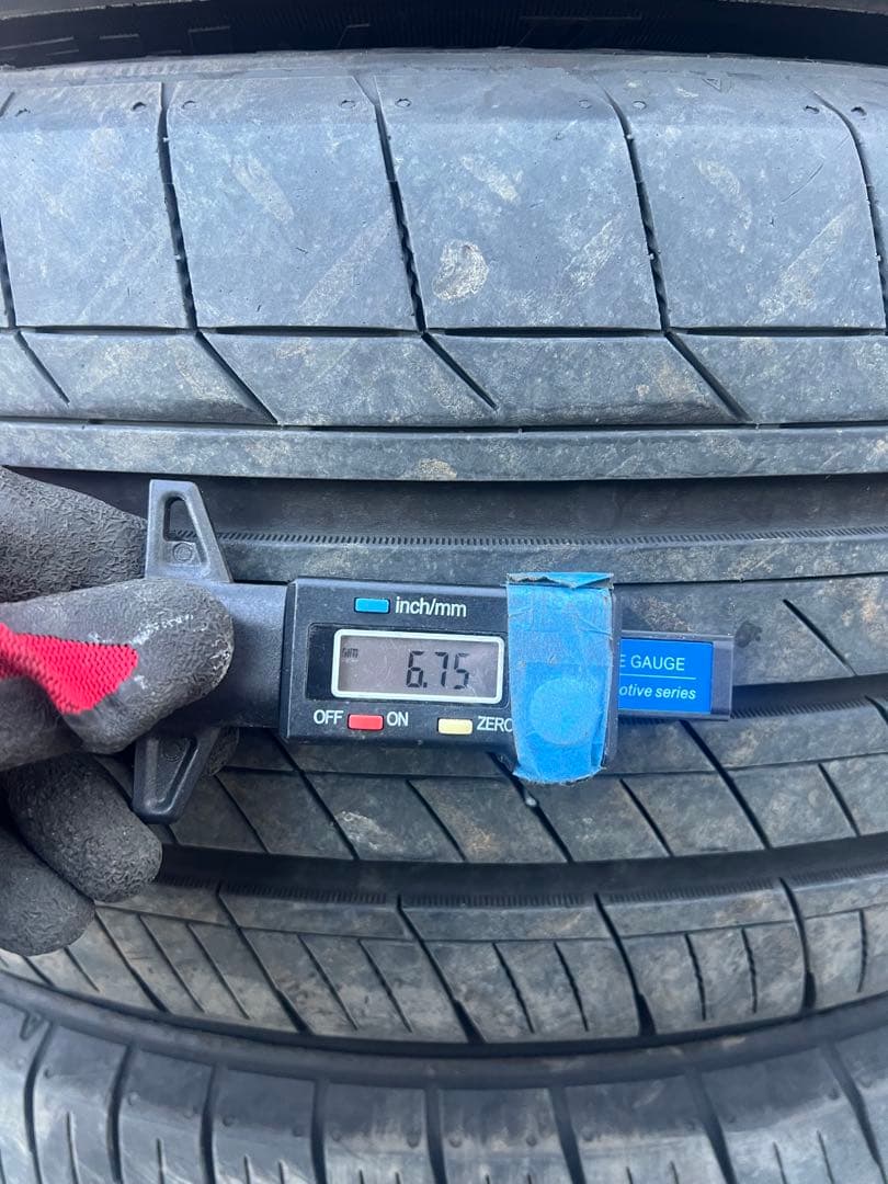 トーヨータイヤ　トランパス lu2 225/55r18 23年製