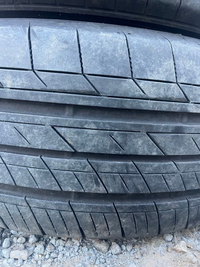 トーヨータイヤ　トランパス lu2 225/55r18 23年製