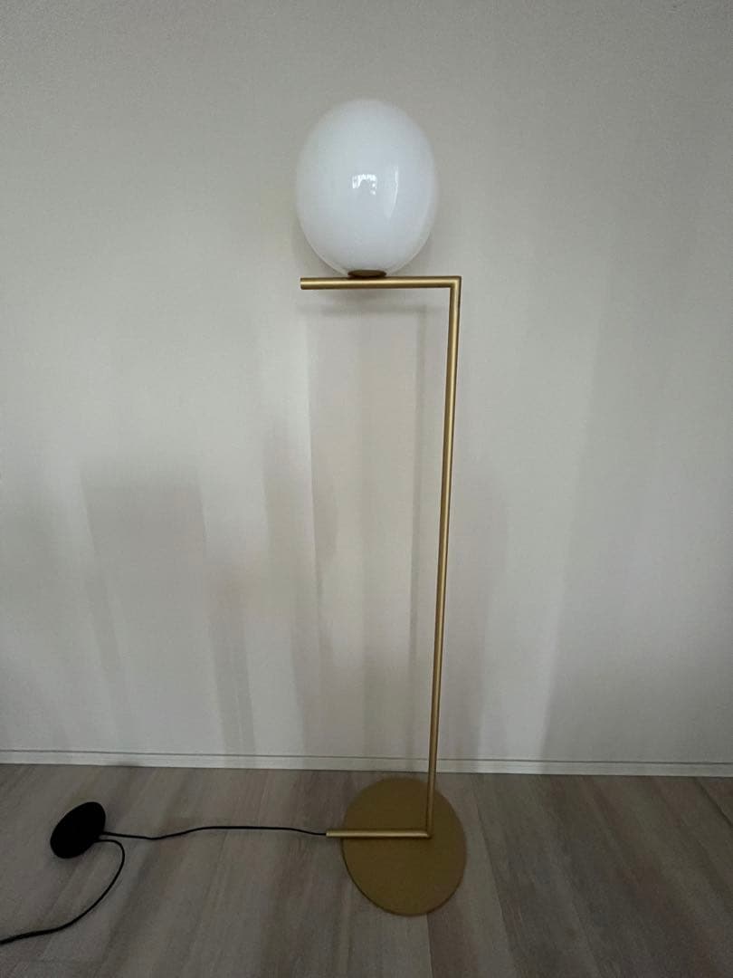 FLOS（フロス）ICライツ　F1ゴールド　2023年製