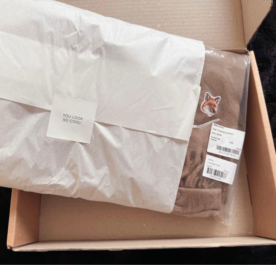 メゾンキツネ　マフラー