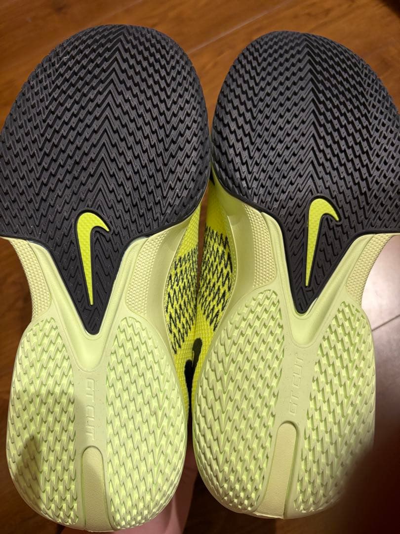 新品未使用 ナイキ gtcutアカデミー バスケットシューズ 27.0cm