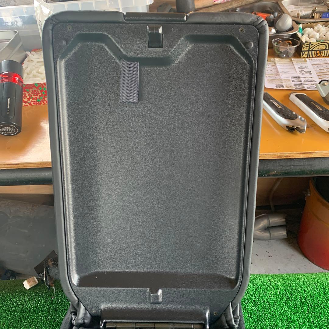 シーマくん　セルシオ　純正リアセンターコンソールスイッチ付き　中古品