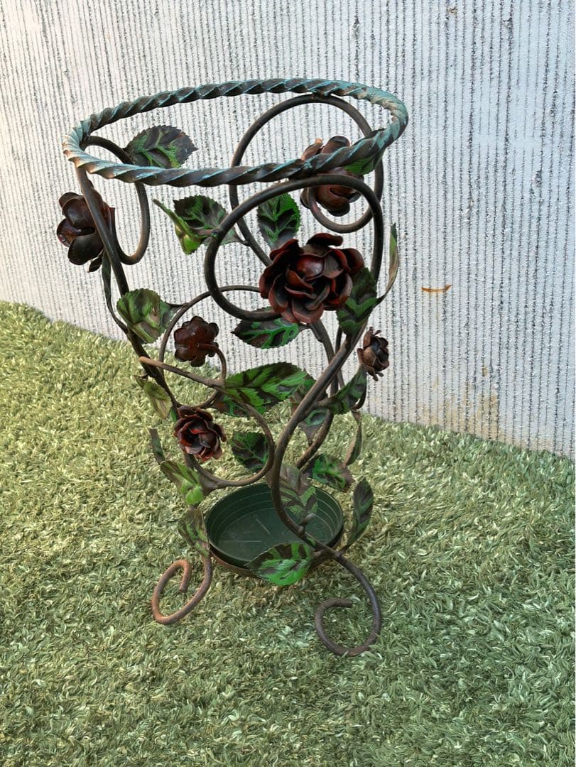 【アイアン傘立て】イタリア製　アンブレラスタンド　薔薇造形　ヨーロピアン