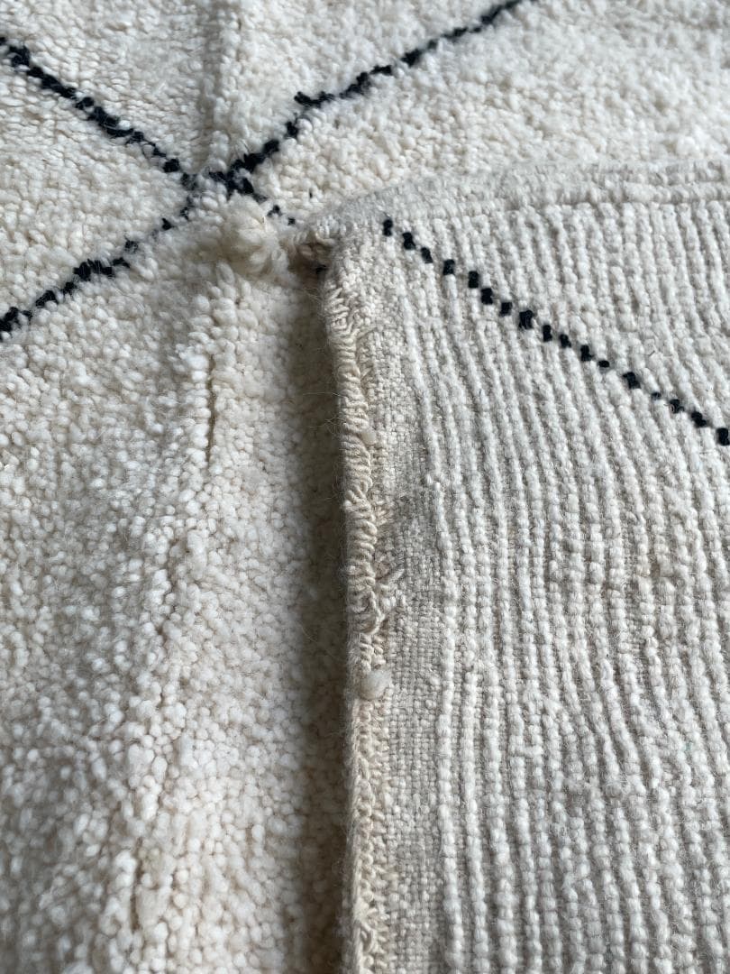 【Vintage Rug】184cm ×153cm　ベニワレン　ベルベル人