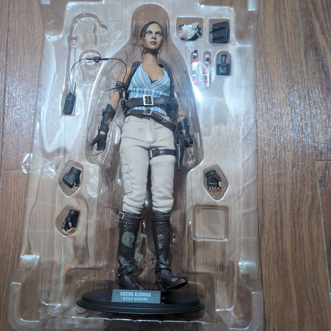 値下げ交渉可 ホットトイズ 1/6 シェバ・アローマ BSAA バイオハザード5