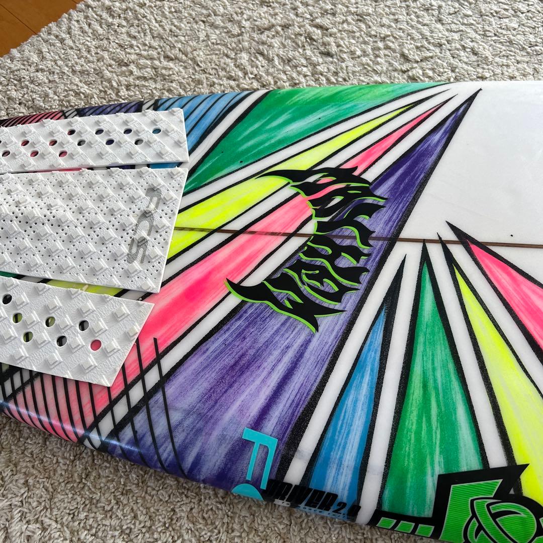 LOST（メイヘム） STEP D 5’7 松岡アノン選手使用ボード