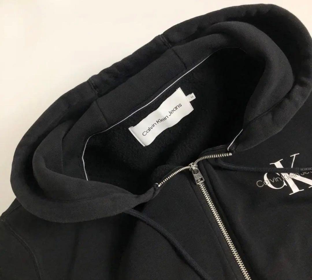   カルバンクライン　ジップパーカー